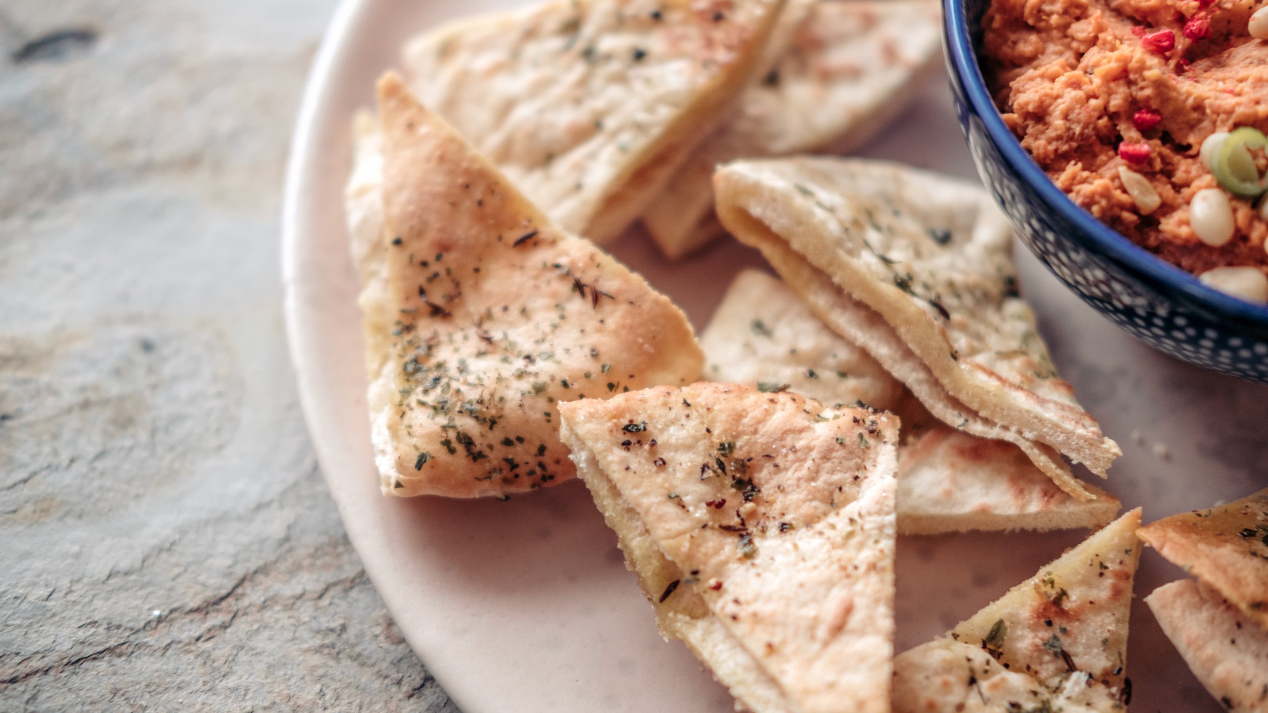 Homemade pita chips from leftovers-image