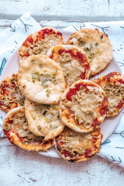 Mini pizzas from the oven 