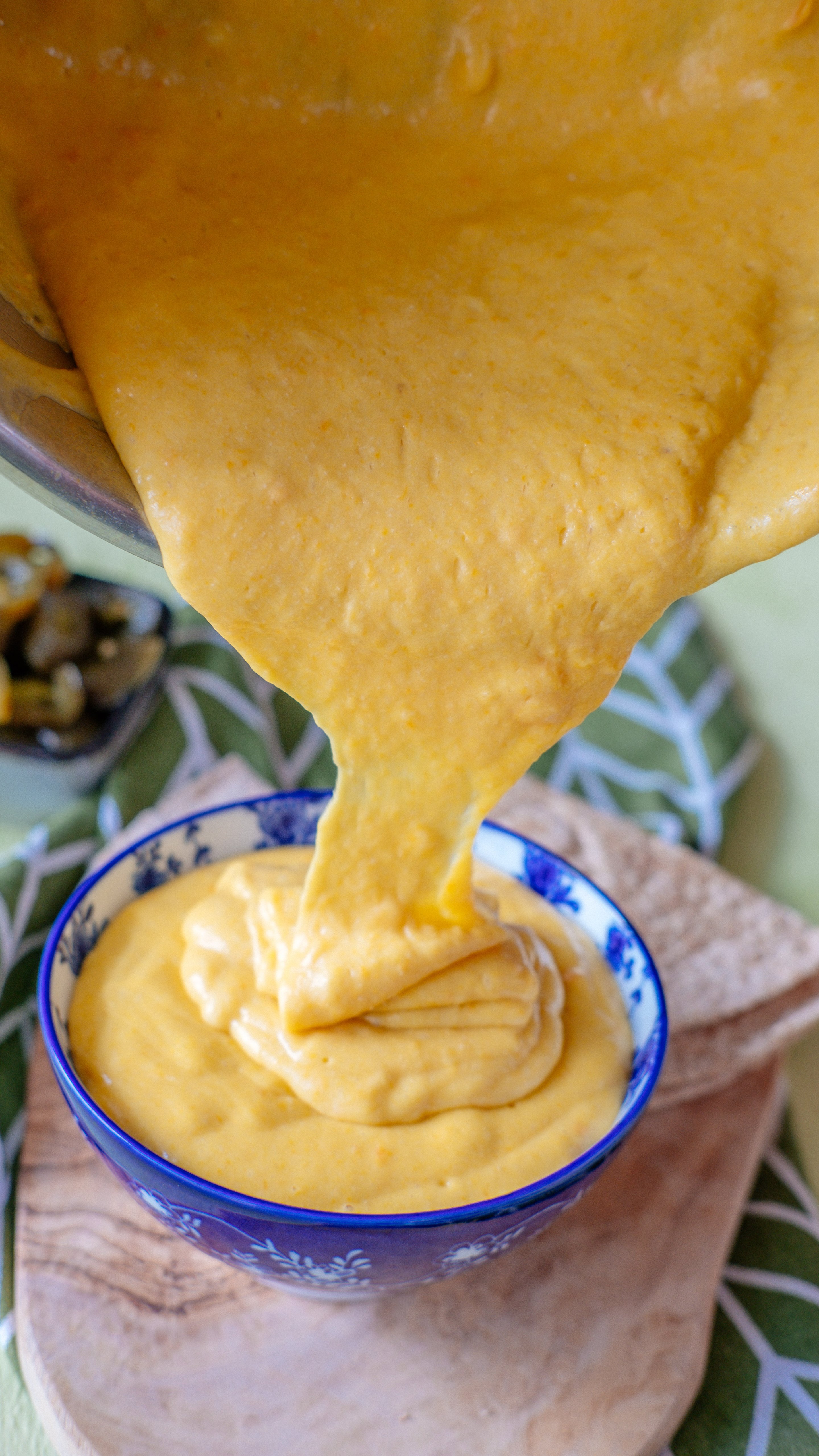 Vegan cheese sauce