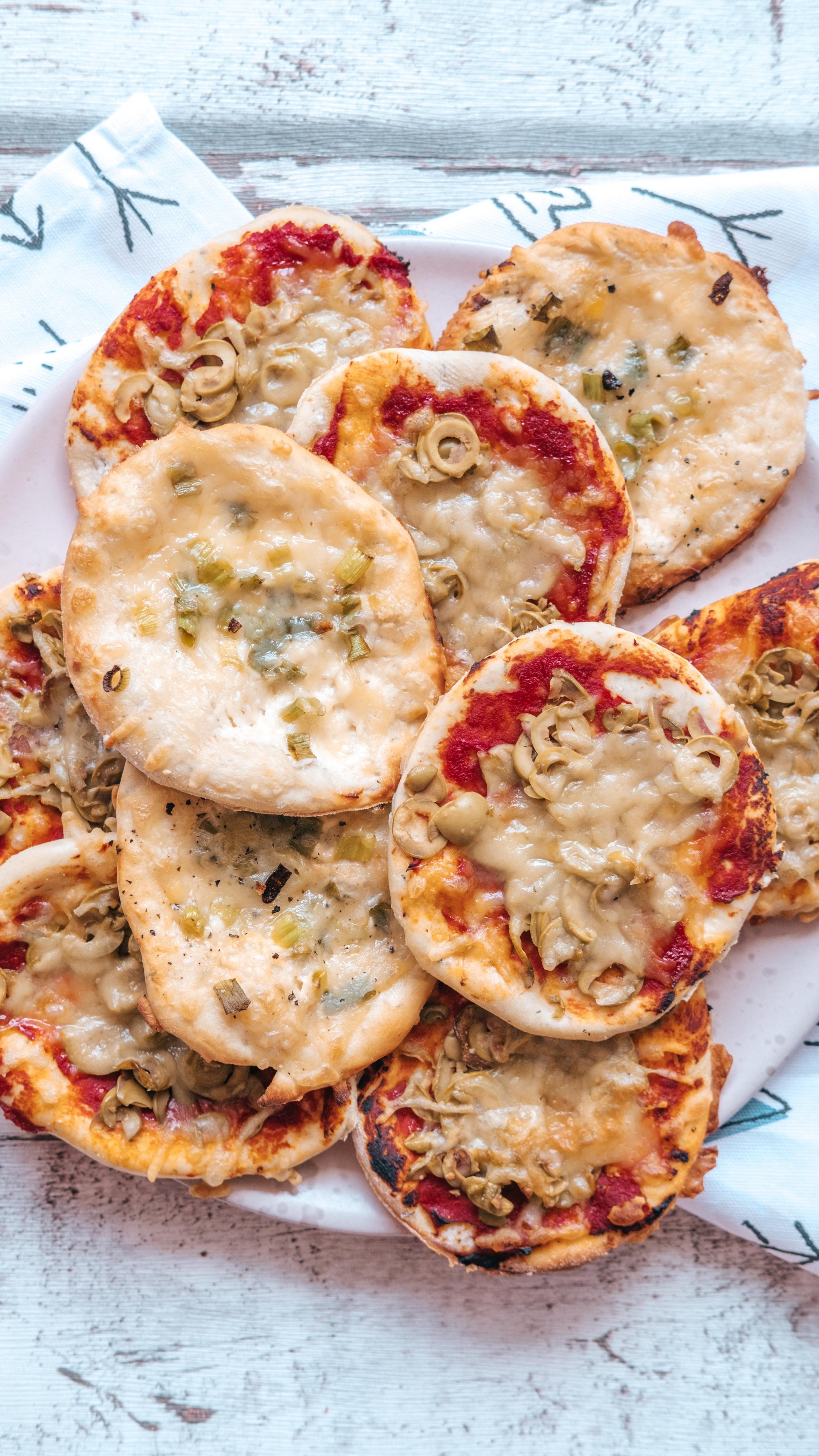 Easy Mini Pizza For Parties, Recipe